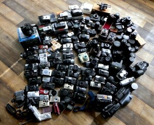 1000円スタート カメラ フィルムカメラ ビデオカメラ レンズ 等 約120点まとめ Nikon/FUJIFILM/KONICA/Canon等 動作未確認 [12] VV4001