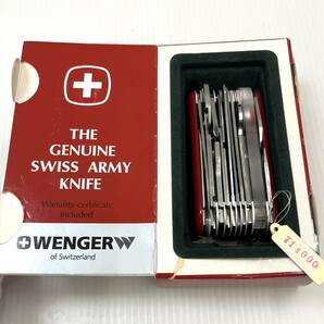 A#6052 Wenger ウェンガー the genuine swiss army knife ツールナイフ 十徳ナイフ アウトドア 缶切り レッド×シルバー系 現状品の画像2