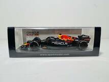 スパーク spark 1/43 オラクル レッドブル レーシング RB18 サウジアラビアGP 2022 Winner M.フェルスタッペン (ピットボード付)【S8524】_画像2