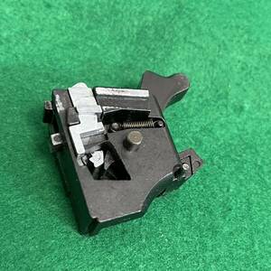 PT240310)マルイ★シグSIG P226RAIL GBB用リアシャーシセット ハンマー シアー ノッカーロック他 中古純正パーツ 必読