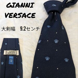 GIANNI VERSACE ヴェルサーチ　ネクタイ　メデューサ　ロゴ　総柄