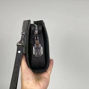 大容量【オーストリッチ】駝鳥革 セカンドバッグ 本物保証 ラウンドファスナー ダチョウ メンズバッグ 新品 ブラックの画像4