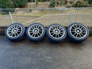 アルファロメオにOZ RACING SUPER LEGGERA 17*8.0j　PCD98.0 5H