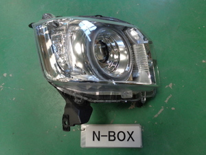 N-BOX　JF3　右ヘッドランプユニット　LED　即決　4617