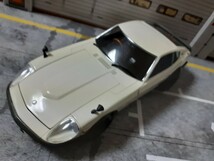 京商 1/18 フェアレディZ S30 240Z 本体＋ディスプレイケース_画像7