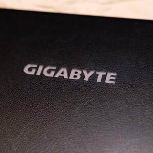 【送料無料】GIGABYTE AERO 15 X9 (GeForce RTX2070 GDDR6 8GB) ゲーミングノートパソコン メモリ32GB/SSD計3TBの画像4