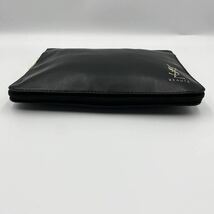 1円【新品未使用】YVES SAINT LAURENT YSL イヴサンローラン セカンドバッグ クラッチバッグ ロゴ 本革 メンズ ゴールド金具_画像8