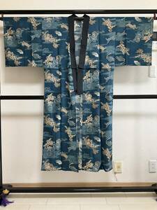 #e2798# used beautiful goods # Moss Lynn # flower .. color Tang lion pattern men's single . long kimono-like garment # height 137.66