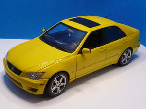 １/１８　　AUTOart　レクサス　IS 300