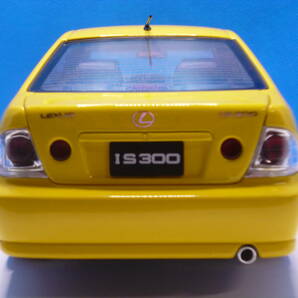 １/１８  AUTOart レクサス IS 300の画像4