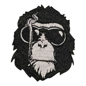 W-7【 アイロンワッペン 】 刺繍ワッペン アップリケ リメイク チンパンジー 猿 サル ゴリラ タバコ 煙草 シガー Cigar スモーカー SMOKER