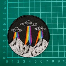 U-6【 アイロンワッペン 】 刺繍ワッペン アップリケ リメイク UFO ユーフォー 未確認飛行物体 山 マウンテン MOUNTAIN アイロンワッペン_画像2