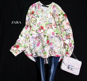 ザラ ZARA BASIC 大人素敵スタイル☆ 微光沢 花柄 総柄 フラワープリント プルオーバーブラウス S 