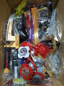 【大量】ジャンク　戦隊シリーズ　仮面ライダー　変身ベルト　武器など おもちゃまとめてセット