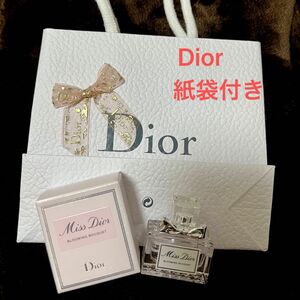 (新品未使用)ミス ディオール ブルーミング ブーケ オードゥ トワレ 5ml+Dior紙袋付き