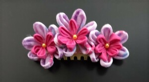  hand made hair ornament pink. flower 