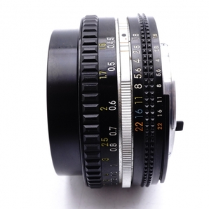 ★美品★ Nikon Ai-s NIKKOR 50mm F1.8 Lens ニコン レンズ キレイ 完動 ◆547の画像4