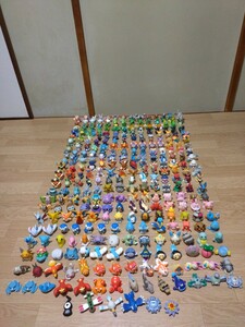 ポケモン フィギュア 初期~ 指人形 300体 まとめて ピカチュウ ポケモンキッズ BANDAI (A-300体)