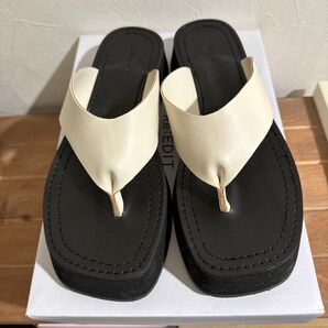 Re:EDIT サンダル