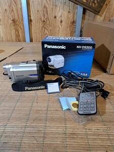 Panasonic パナソニック NV-DS200 デジタルビデオカメラ ビデオカメラ デジカム 小型軽量タイプ 