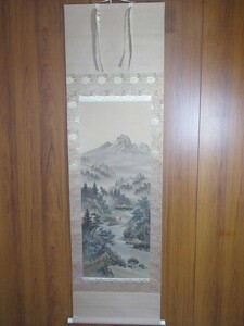 掛軸（模写）：「淡彩山水」玉峰筆（軸サイズ：540mm×1850mm／本紙：400mm×1050mm）／J-240213★