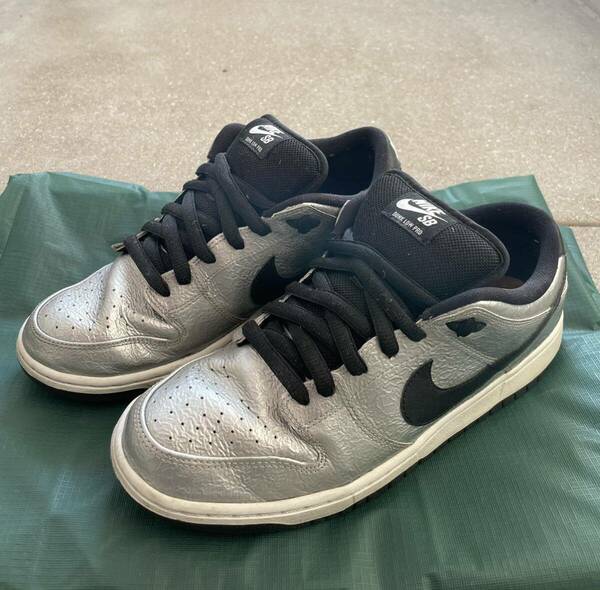 激レア NIKE SB DUNK COLD PIZZA シルバー ブラック silver black 銀 黒 コールドピザ 希少 ナイキSB ダンク 313170-024