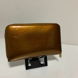 美品　LOUIS VUITTON ルイヴィトン ヴェルニ　長財布　ラウンドファスナー ゴールド系　金金具