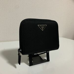 新品　未使用品　PRADA プラダ ナイロン コンパクトウォレット　折り財布　ブラック 黒 