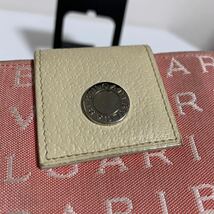 美品　BVLGARI ブルガリ ダブルホック　ロゴマニア 二つ折り財布 ピンク_画像10