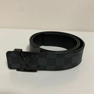 美品　LOUIS VUITTON ルイヴィトン ダミエ グラフィット　サンチュール LVイニシャル　バックル 黒 