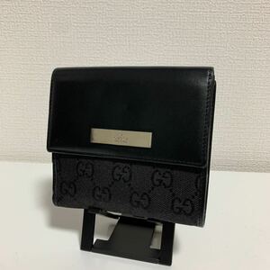 使用回数少　美品　GUCCI グッチ　GGキャンバス　ダブルホック　折り財布　財布　ブラック