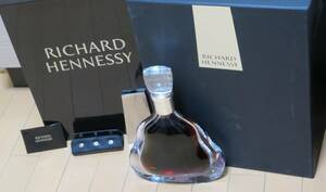 未開栓　Richard Hennessy　ヘネシー リシャール　700ml　現行ボトル　バカラ　コニャック