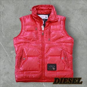 ④ DIESEL ディーゼル 赤 ダウンベスト ベスト レッド ジャケット ジップアップ アウター　ブルゾン　メンズ　Sサイズ　