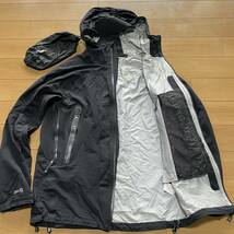 S-18　MOUNTAIN HARD WEAR/マウンテンハードウエア　サイズ LG・黒！　止水ZIP ナイロンマウンテンJKT_画像3