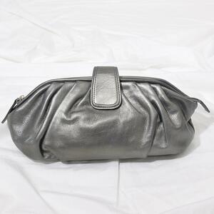  beautiful goods Leilian Leilian cow leather wrinkle leather leather clutch bag handbag silver group ceremony formal party 