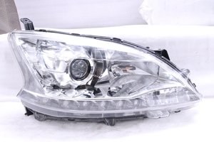 42-1260★HID B17 シルフィ★右ヘッドライト STANLEY W0613 打刻:T メッキ 純正★日産 (UK)