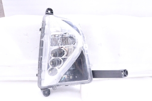 43-415★前期 LED ZVW50 プリウス★右フォグランプ KOITO 47-83 81210-47030 ASSY 純正★トヨタ (RO)