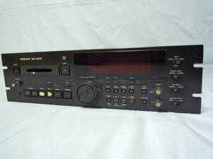 TASCAM MD-801R　業務用MDデッキ　ジャンク