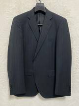 【新品未使用】春夏物 イタリア製生地使用 メンズ スーツ BB6 (175-100-96) 4L チャコールグレー×ホワイト ストライプ_画像2