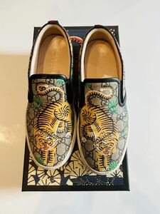 GUCCI グッチ　GGスプリーム ウェブライン ベンガルタイガー 総柄 スリッポン 付属品完備　伊勢丹購入品　8万円　KENZO NIGO humanmade 