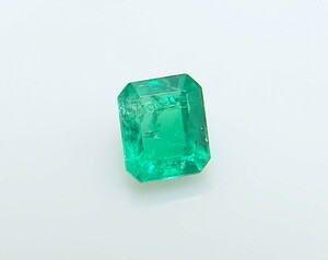 美品！　エメラルド　0.38ct ルース（LA-6763）