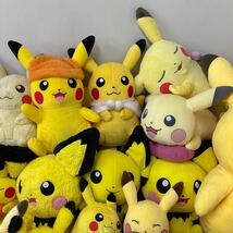 RK964)ポケモン ピカチュウ ピチュー ライチュウ ぬいぐるみ 大量セット まとめ売り 現状品 プライズ 一番くじ 等_画像3