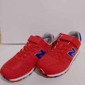 ☆★☆ニューバランス　　YV373BA2　21.5cm　新品未使用　newbalance　男の子　女の子　スニーカー　送料無料★☆★