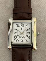 稼働★FENDI フェンディ レディースクォーツ腕時計※革ベルト新品交換済_画像9