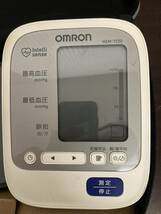 ★ OMRON　オムロン　自動血圧計　HEM-7220 上腕式血圧計 _画像3