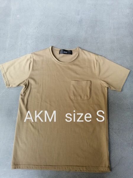 AKM エイケイエム 半袖Tシャツ　メンズS