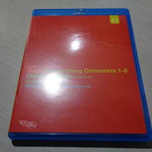 アバド,CLAUDIO ABBADO,ORCHESTRA MOZART,GIULIANO CARMIGNOLA 21.4.2007/BACH:BRANDENBURG CONCERTOS 1-6(EURO ARTS:2056734 Blu-ray DISCの画像1