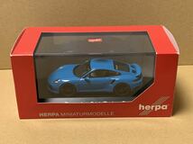 ヘルパ 1/43 ポルシェ 911 ターボ S 991.2 Herpa 1/43 Porsche 911 Turbo S マイアミブルー 箱違い 箱傷みあり_画像1