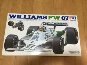 未組立 1/20　タミヤ　グランプリコレクションNO.14 ウイリアムズ FW-07 ディスプレイキット 人形1体つき 20014 