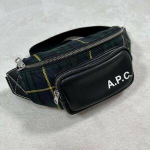 A.P.C. アーペーセー ウエストポーチ チェック柄 ロゴ グリーン系 ボディバッグ 黒 レザー ウエストバッグ 異素材